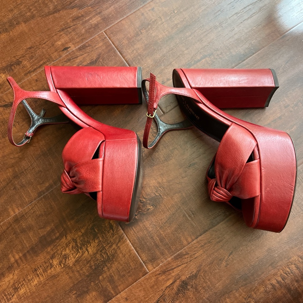 SAINT LAURENT
Red Bianca Knotted Ankle-Strap Platform - Picture 4 of 8